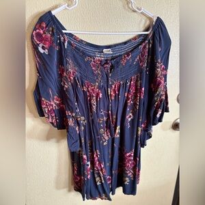 Terra and Sky Navy Blue Floral Top